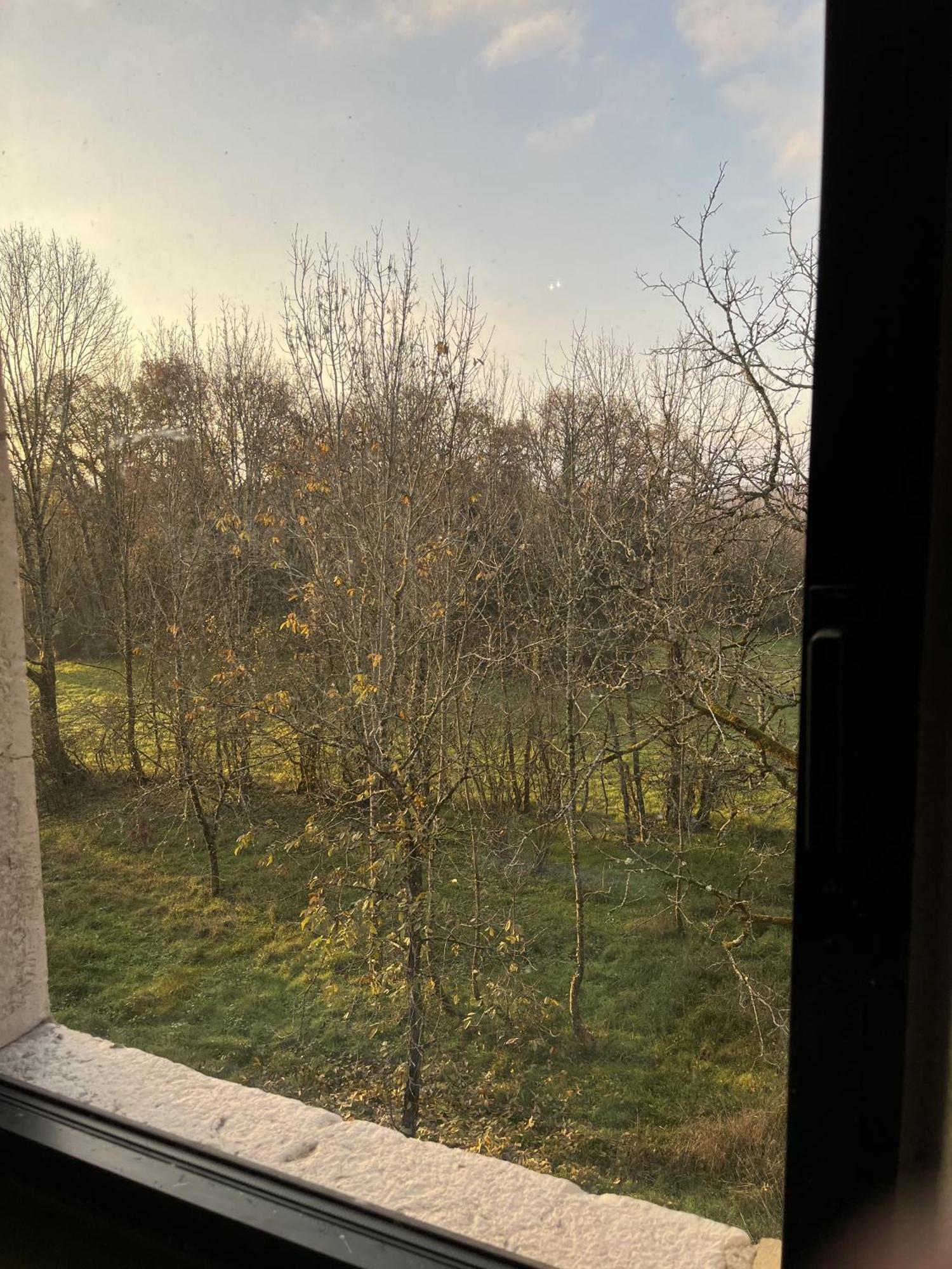Dans Vieille Ferme Bugiste *